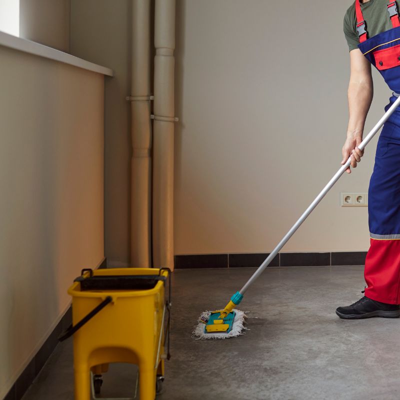 Trained janitorial cleaning professionals serving Seattle businesses